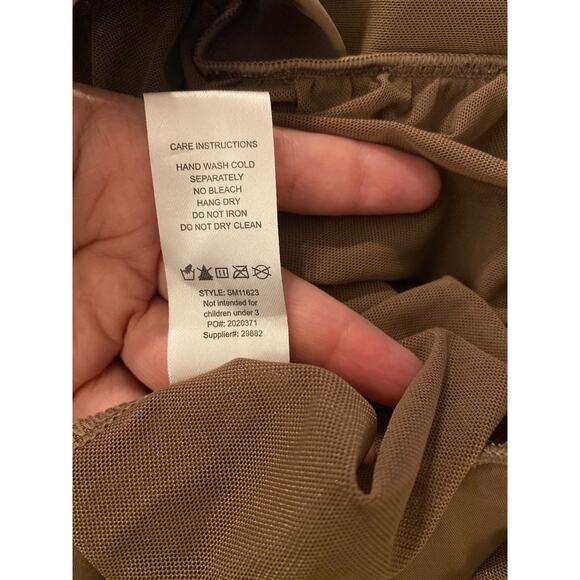 Balera PerformanceSpliced Sleeve Crop Top Brown Size Medium - Picture 5 of 9